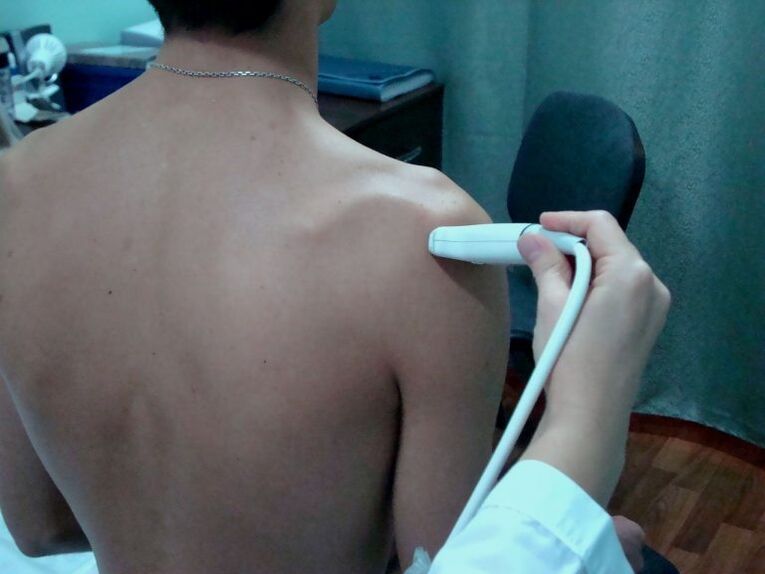 Moderná fyzioterapia pomôže vyrovnať sa s príznakmi artrózy ramena v počiatočných štádiách